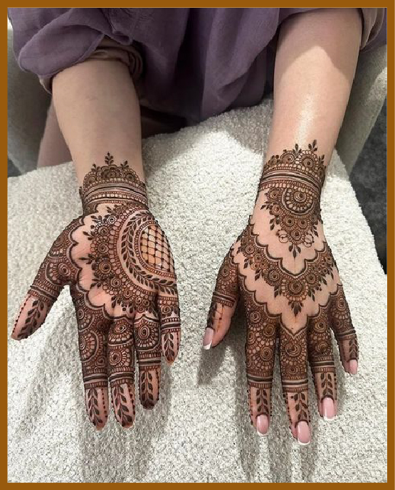 Unique Wrist Bands In Stylish Back Hand Style Stylish Back Hand Mehndi Design